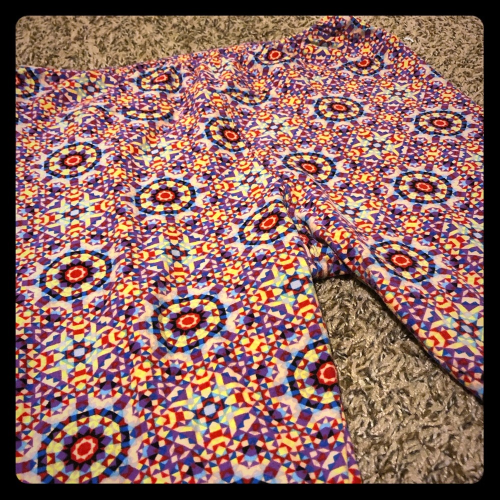 Funky! Lularoe Tall n Curvy Leggings